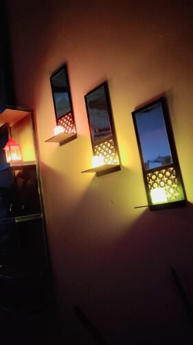 Set of 03 Premium Acrylic Mirror Wooden Wall Shelf For Decor photo review